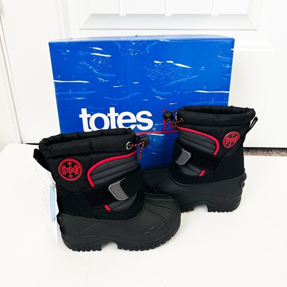NIB Totes Boys Snow Boots Taelor Black Red Size 5T - Picture 1 of 5